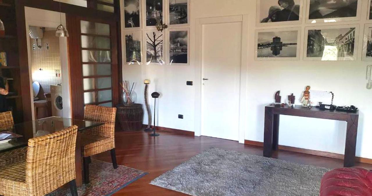 B&B Stanze Lussuose Aversa Buitenkant foto